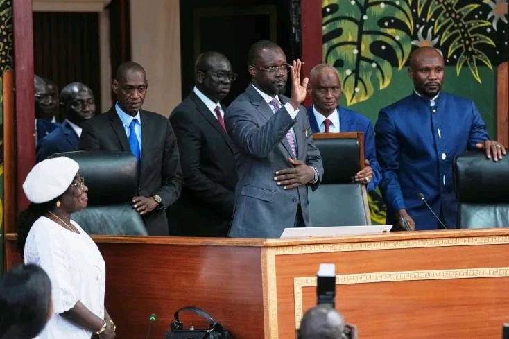 Sénégal : Les députés adoptent la réforme constitutionnelle, Diomaye Faye annonce un référendum