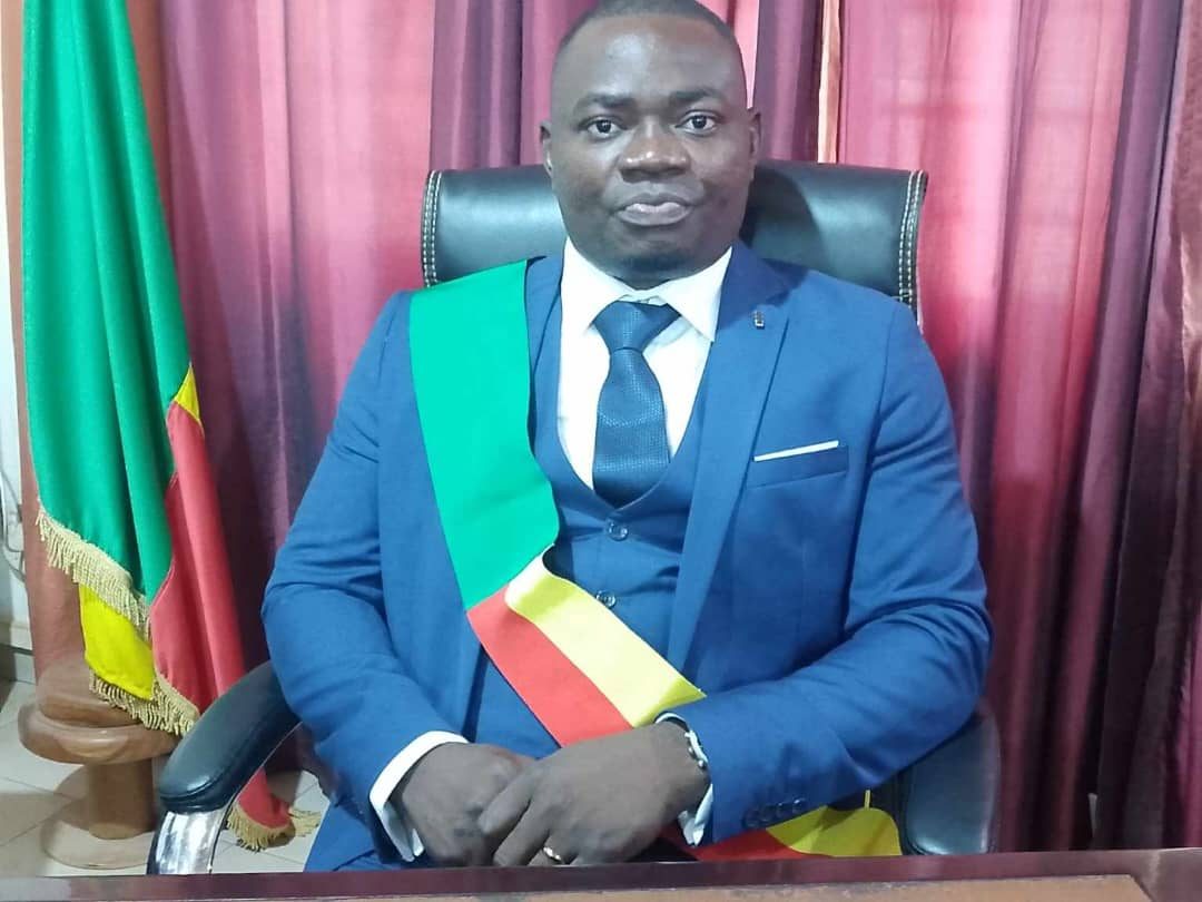 Zè : Armando Paolo GBANDE installe les COGECS et renforce la gouvernance sanitaire