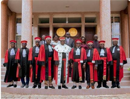 ARCEP Bénin : cinq nouveaux régulateurs officiellement investis de leurs fonctions